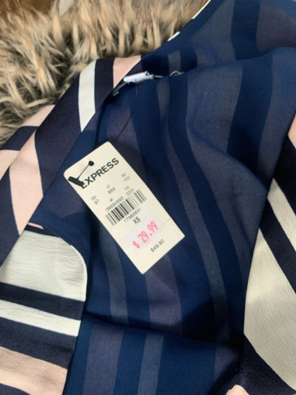 Express Summer Blouse - Picture 9 of 10